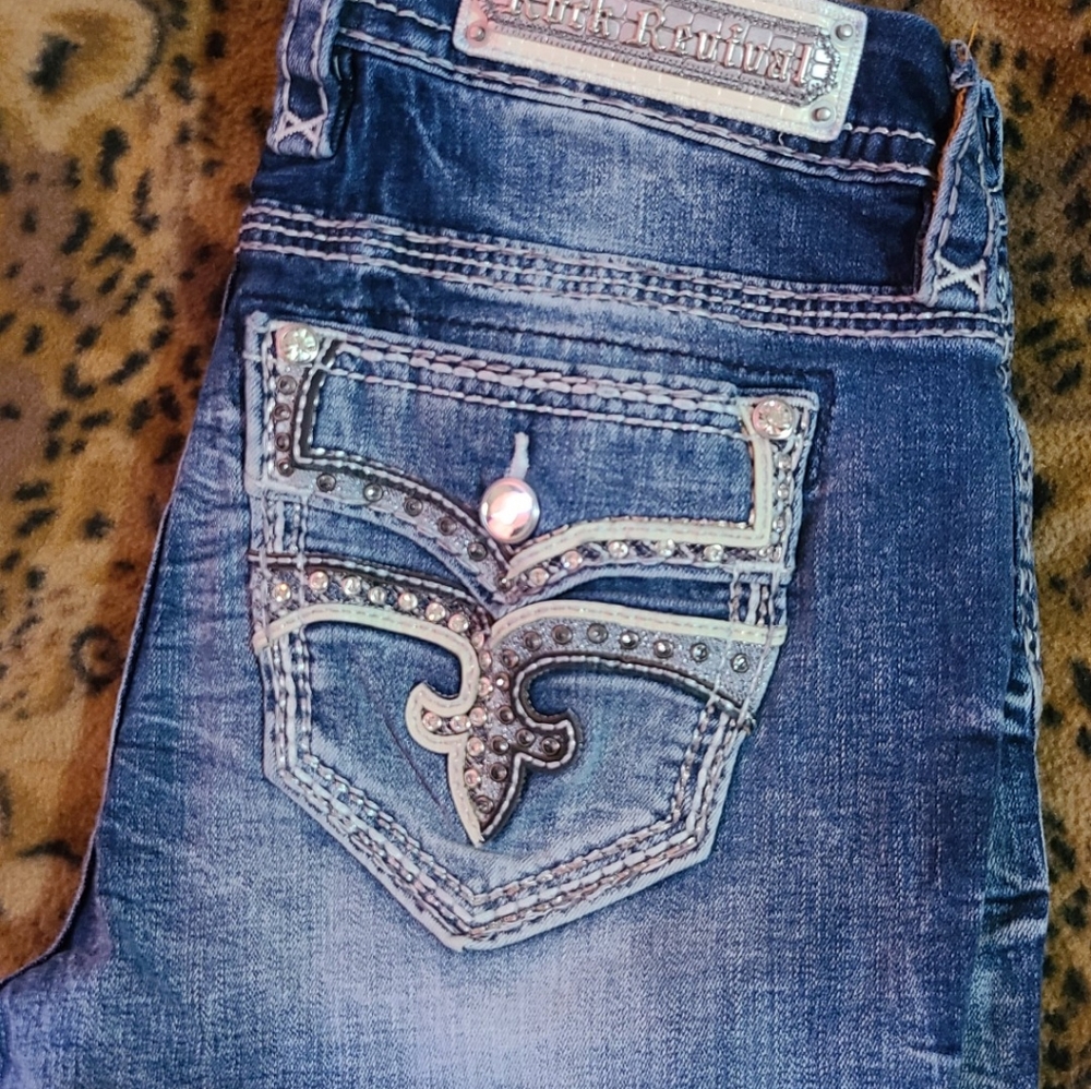 Womens Rock Revival skinny jeans